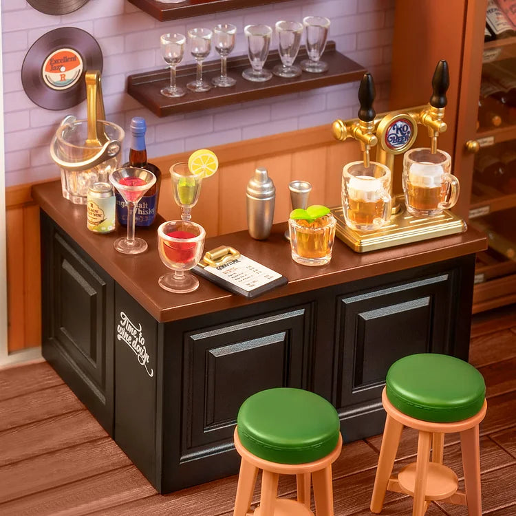 Rolife Leisurely Cheers Bar DIY Plastic Miniature House