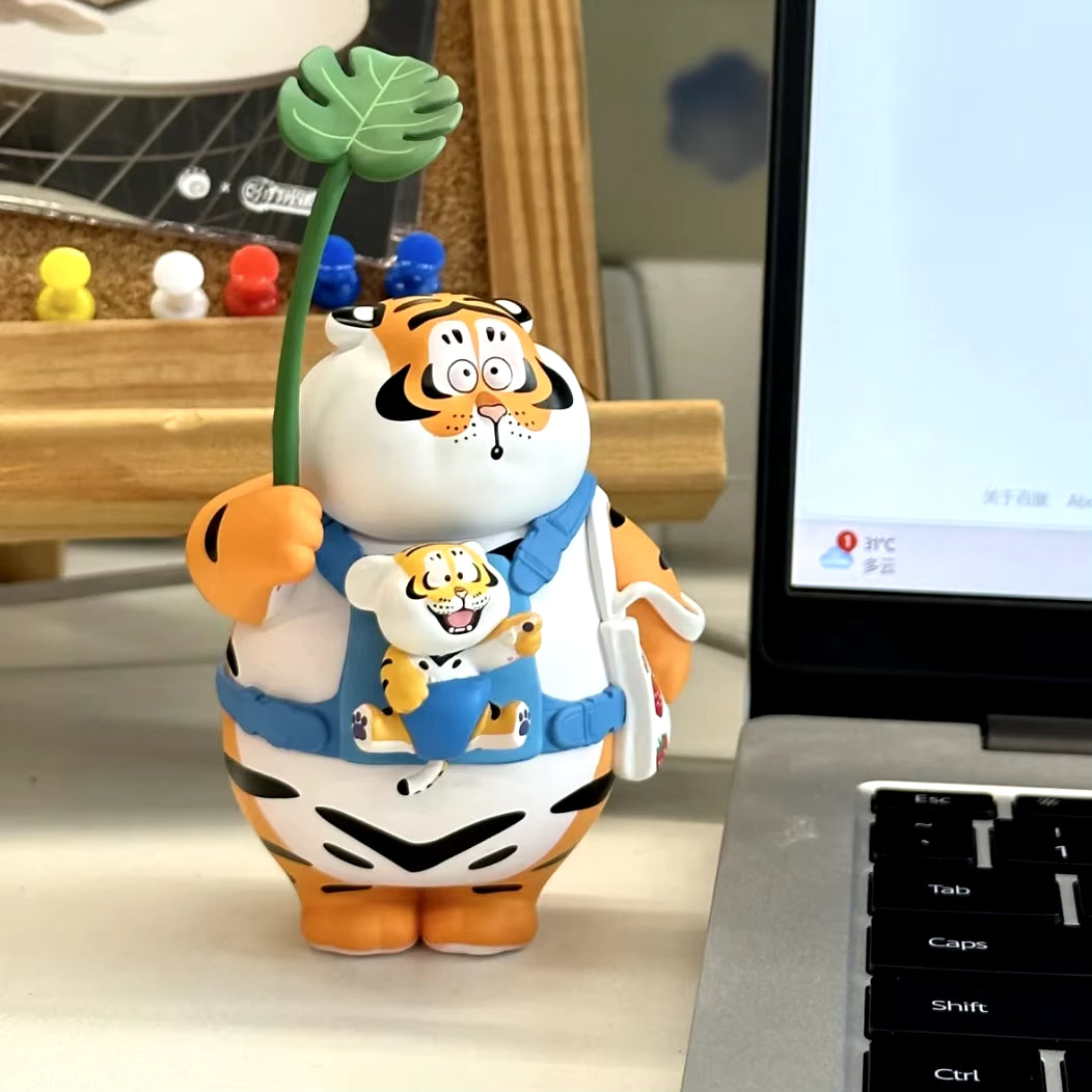 FUNISM Fat Tiger Panghu Roaring Love Series Blind Box
