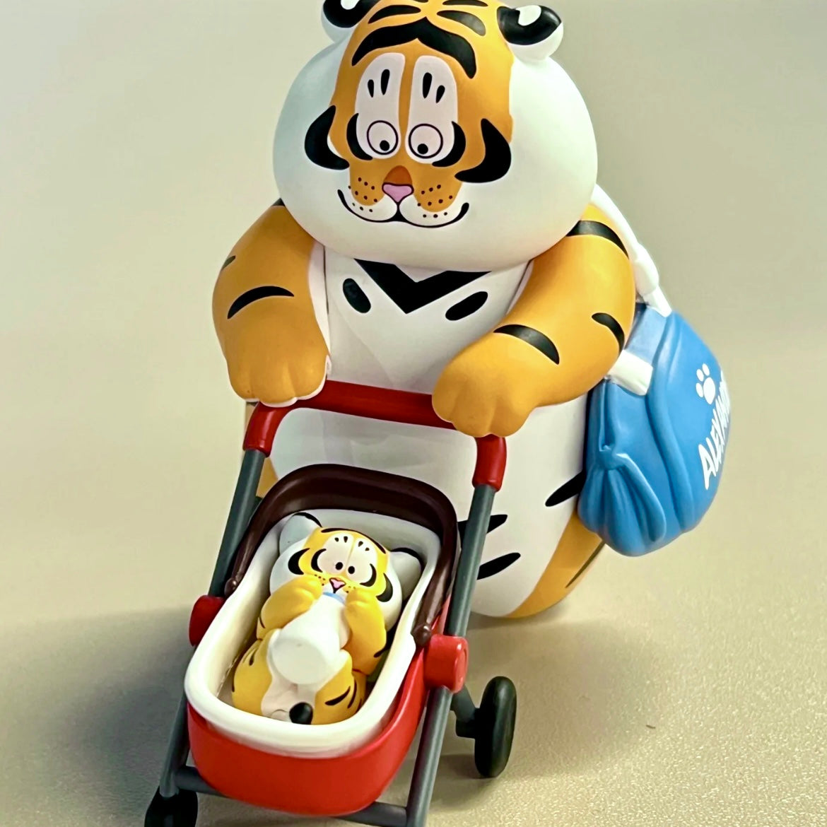 Panghu Fat Tiger Roaring Love Series 2 Blind Box