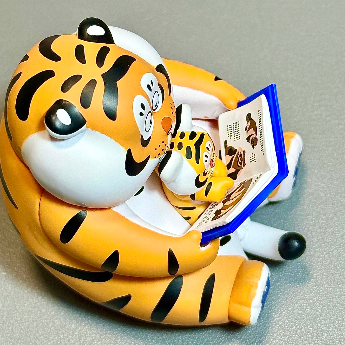 Panghu Fat Tiger Roaring Love Series 2 Blind Box