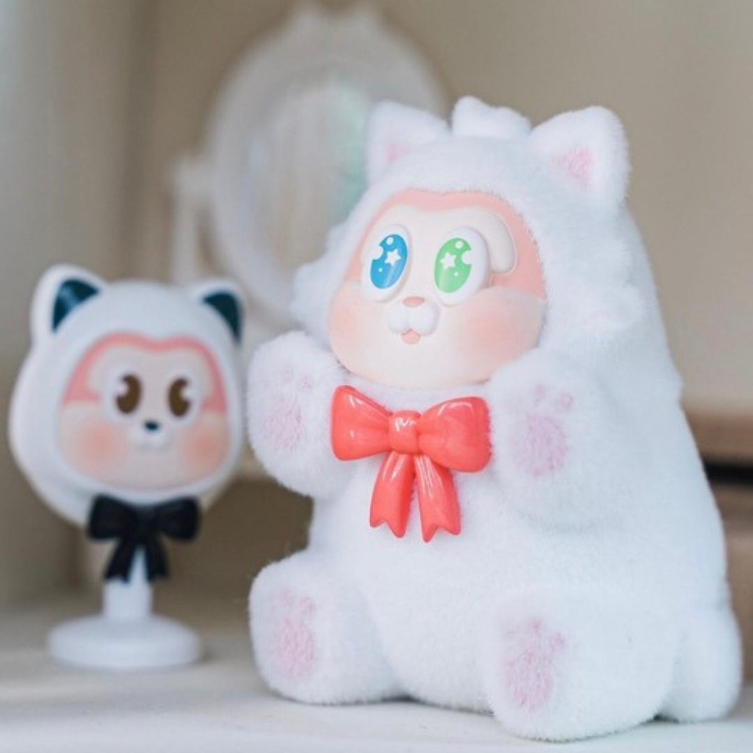 Top Toy: The Sllo Cat Peekaboo Series Blind Box