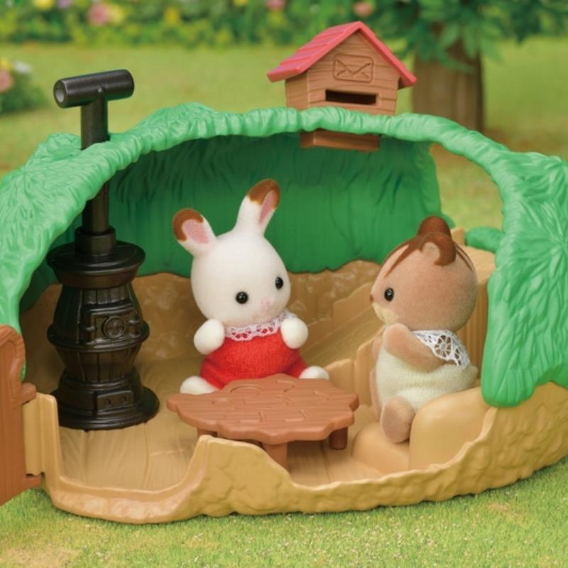 Calico Critters Baby Hedgehog Hideout