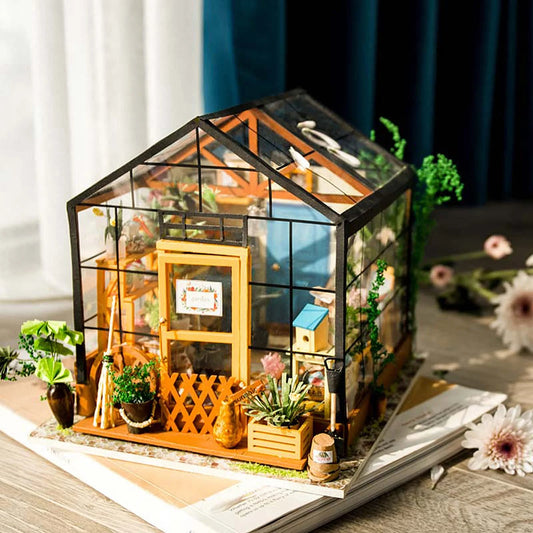 Rolife:  Cathy's Flower House DIY Miniature House