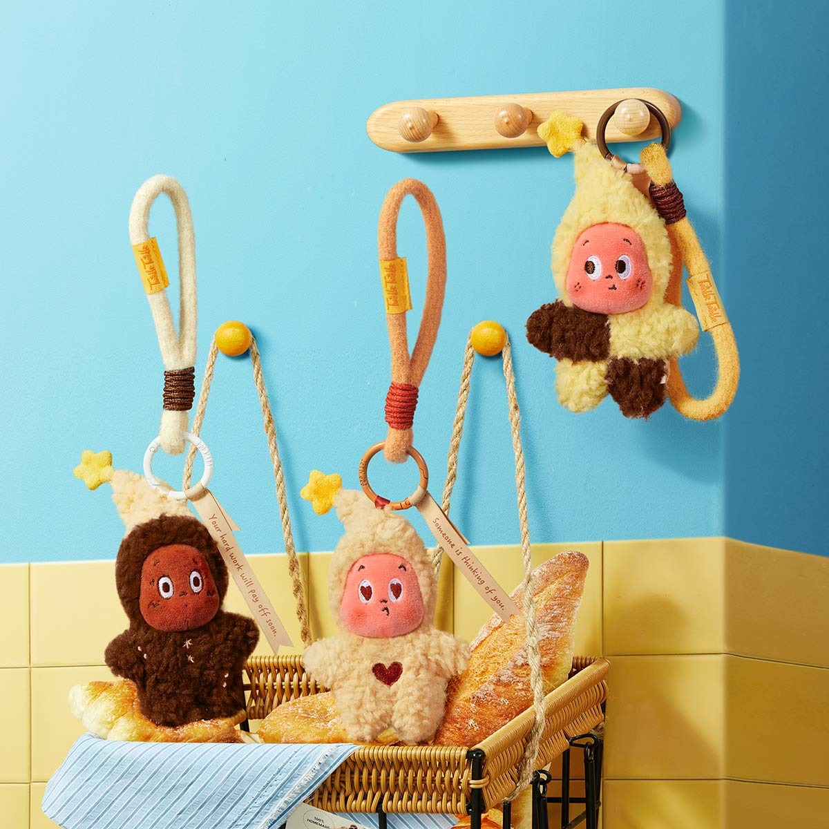 POP MART Twinkle Twinkle Savor the Moment Series-Fresh-Baked Mini Cookies Plush Pendant Blind Box